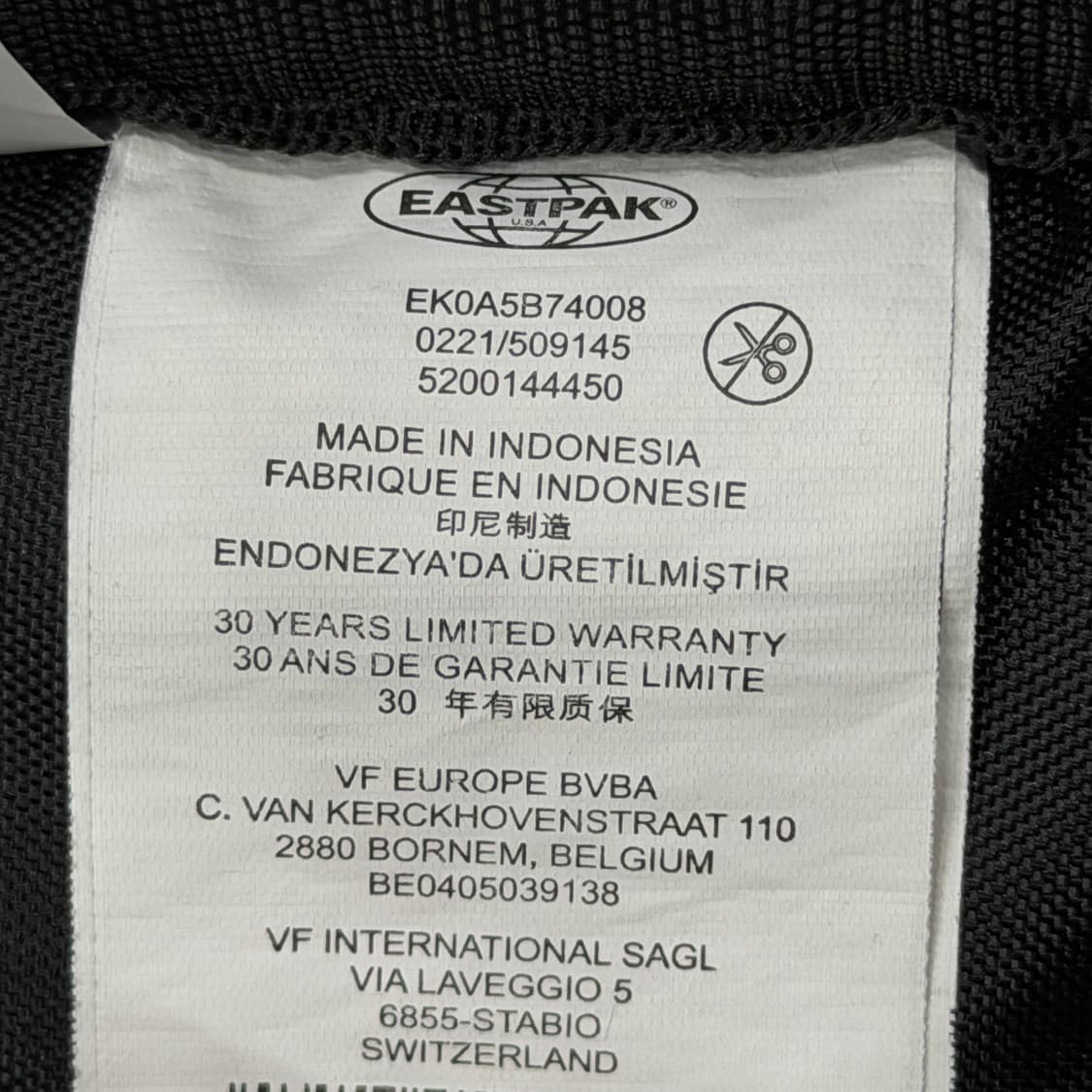 이스트팩 패디드 블랙 백팩 가방 상품이미지6
