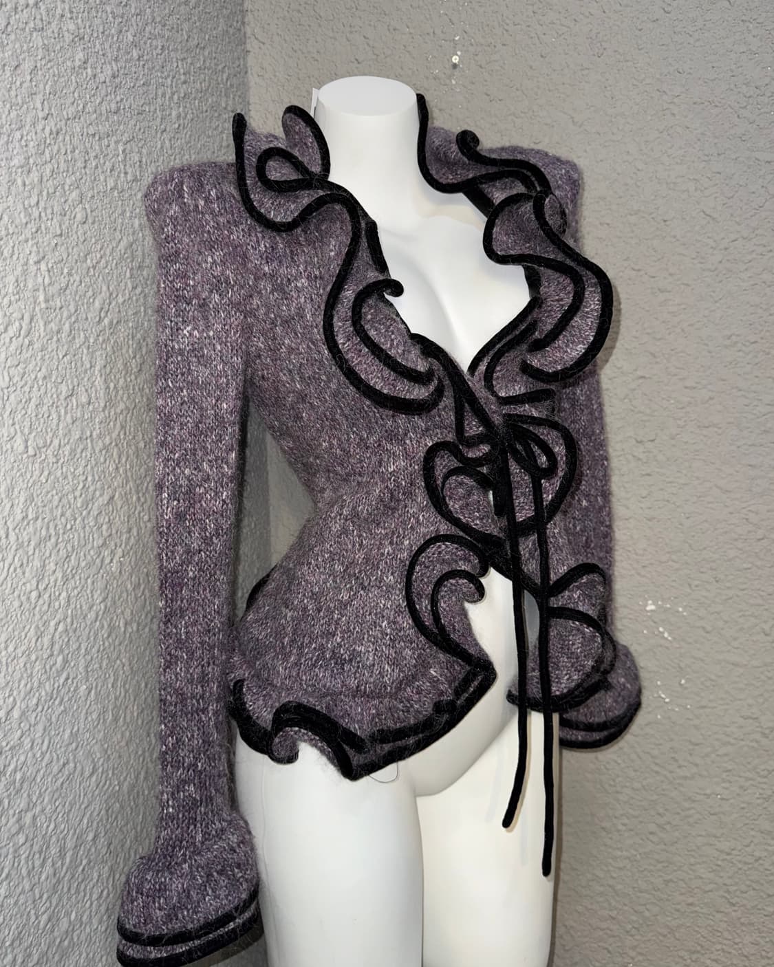 벨벳 러플 가디건 상품이미지1