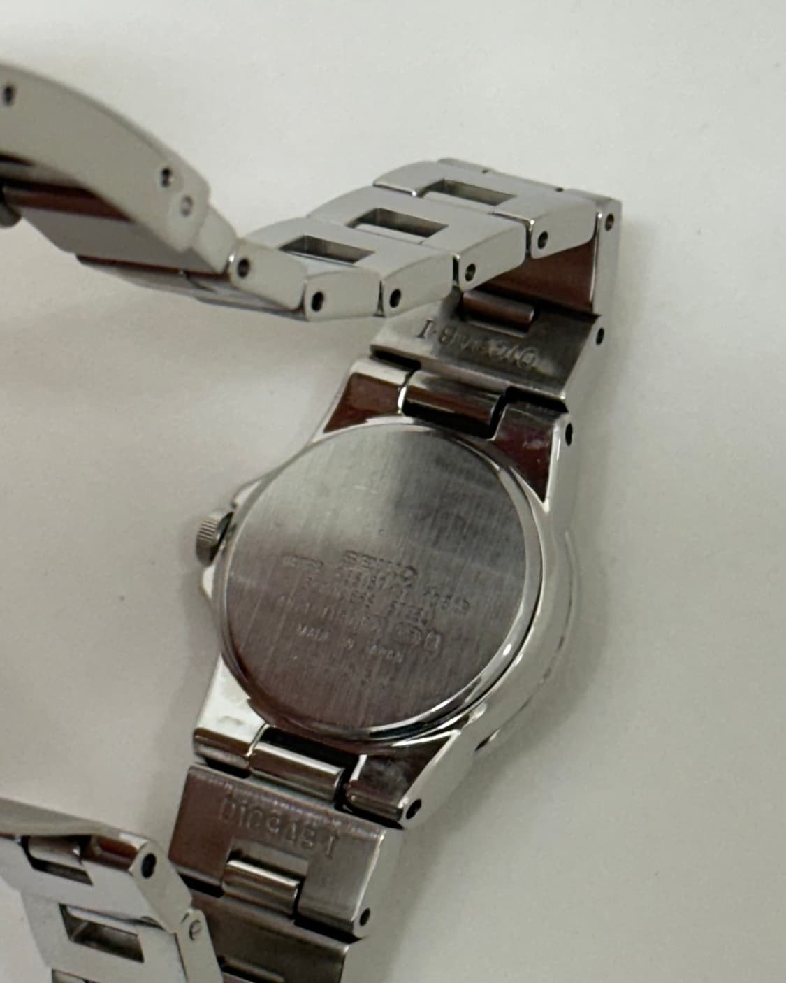 세이코 루키아  자개 다이얼 쿼츠 시계 상품이미지7