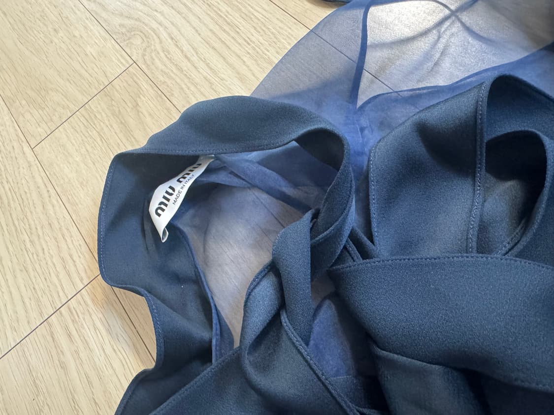 미우미우 실크 탑 나시 세트 상품이미지2