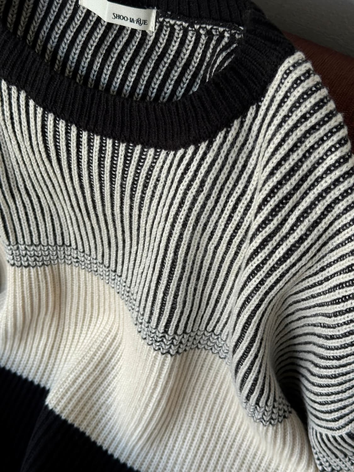 Panel design rib wide knit P/O 상품이미지3