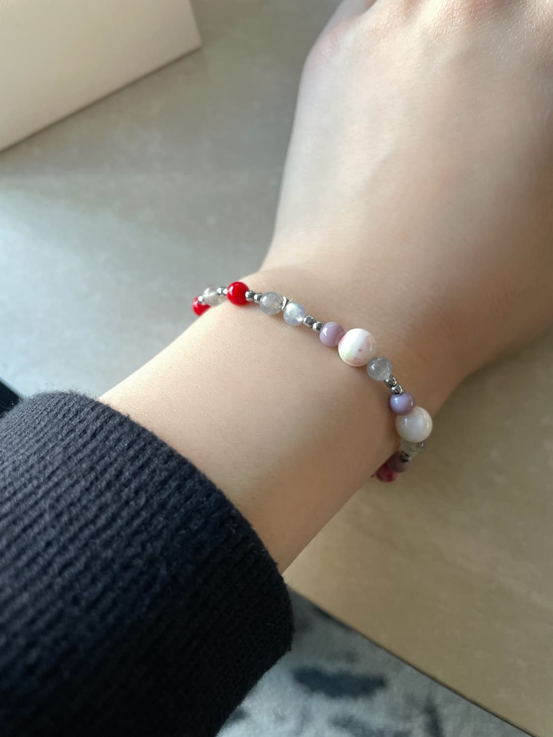 Pop of Red bracelet 상품이미지1