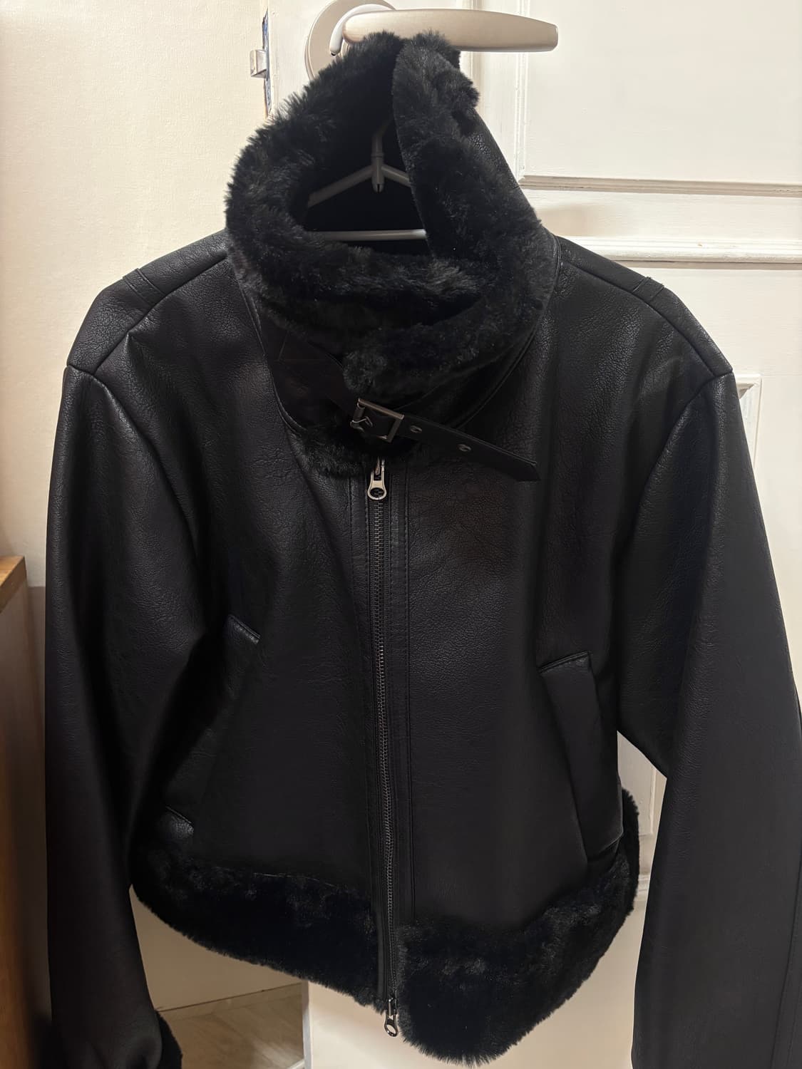 보헤미안서울 무스탕 24fw 상품이미지1