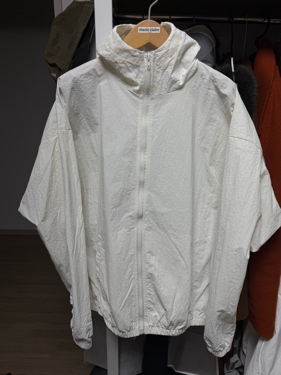 yzy 이지 x 고샤 WB-01 자켓 화이트 상품이미지1