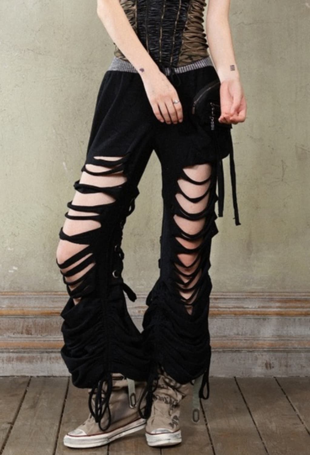택포•ARIADNAw low-waist cut out pants 상품이미지2