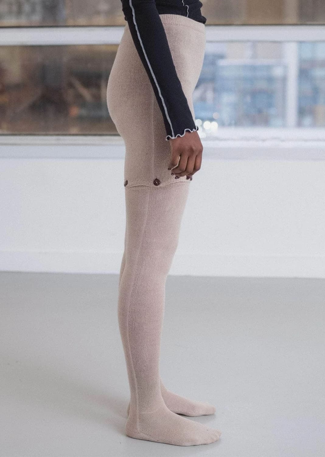 베이스레인지25fw Button Tights, Lata Beige 레깅스 상품이미지2