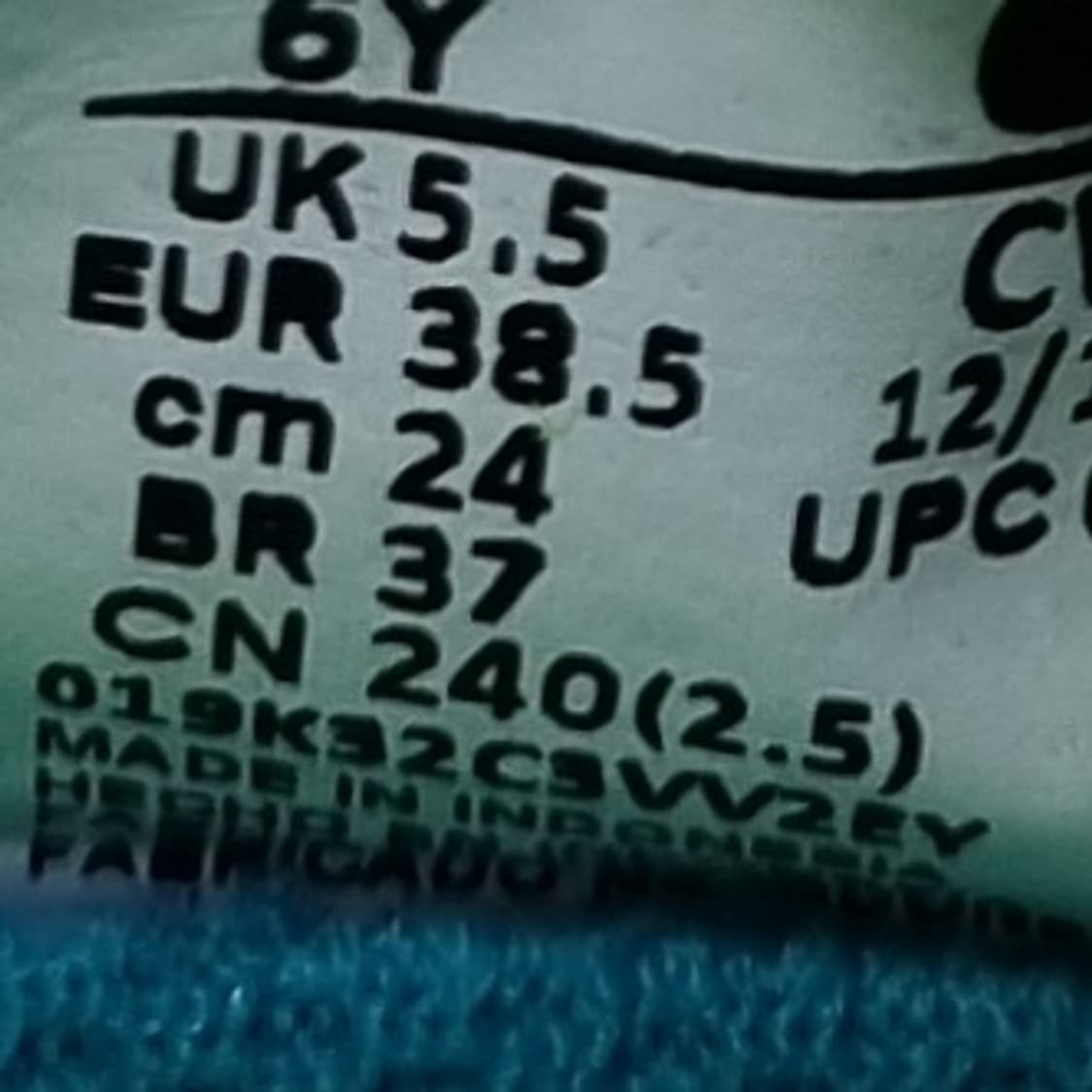 나이키 주니어 팬텀 GT 아카데미 풋살화240 상품이미지6