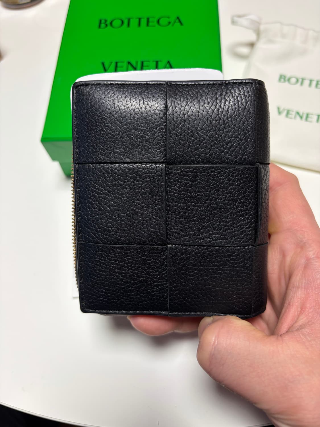 보테가 베네타 카세트 반지갑 블랙 상품이미지2