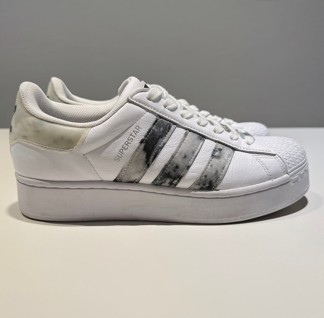 [260] 아디다스 슈퍼스타 볼드 상품이미지1