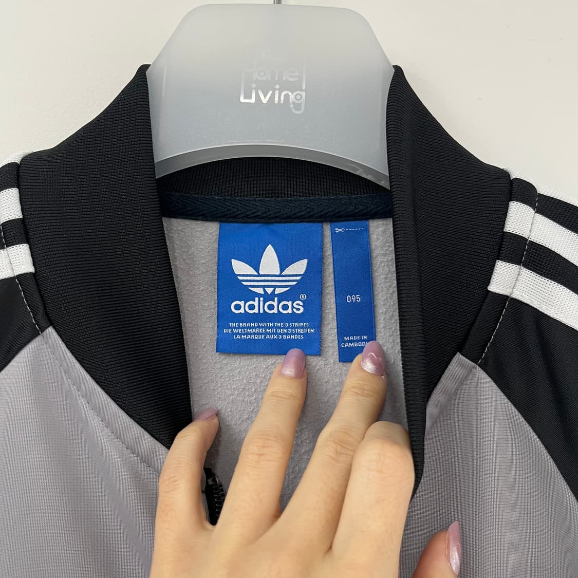 아디다스 니고 베어 25주년 한정판 그레이 블랙 트랙탑 져지 상품이미지7