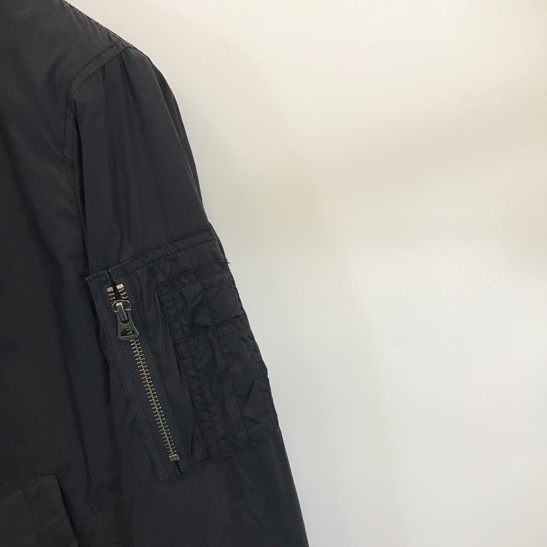 유니클로 네이비 ma-1 항공점퍼 [L] 상품이미지3