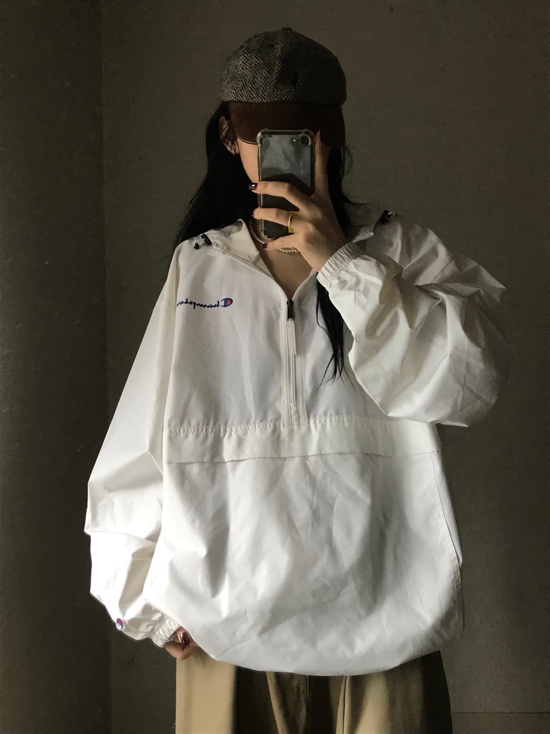 챔피온 화이트 오버핏 아노락 상품이미지2