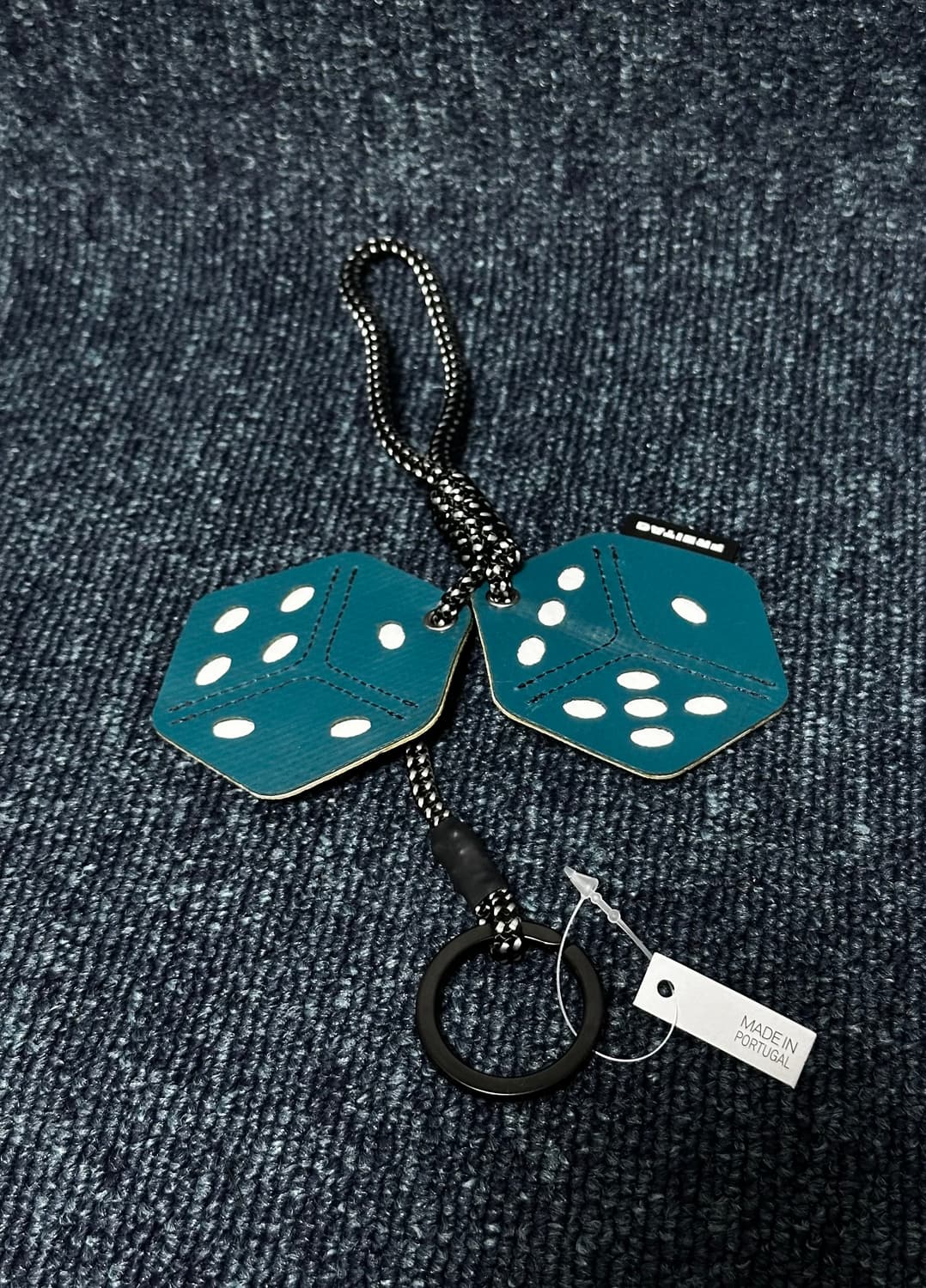 새제품 Freitag 프라이탁 희귀 다이스 키링 판매 상품이미지4