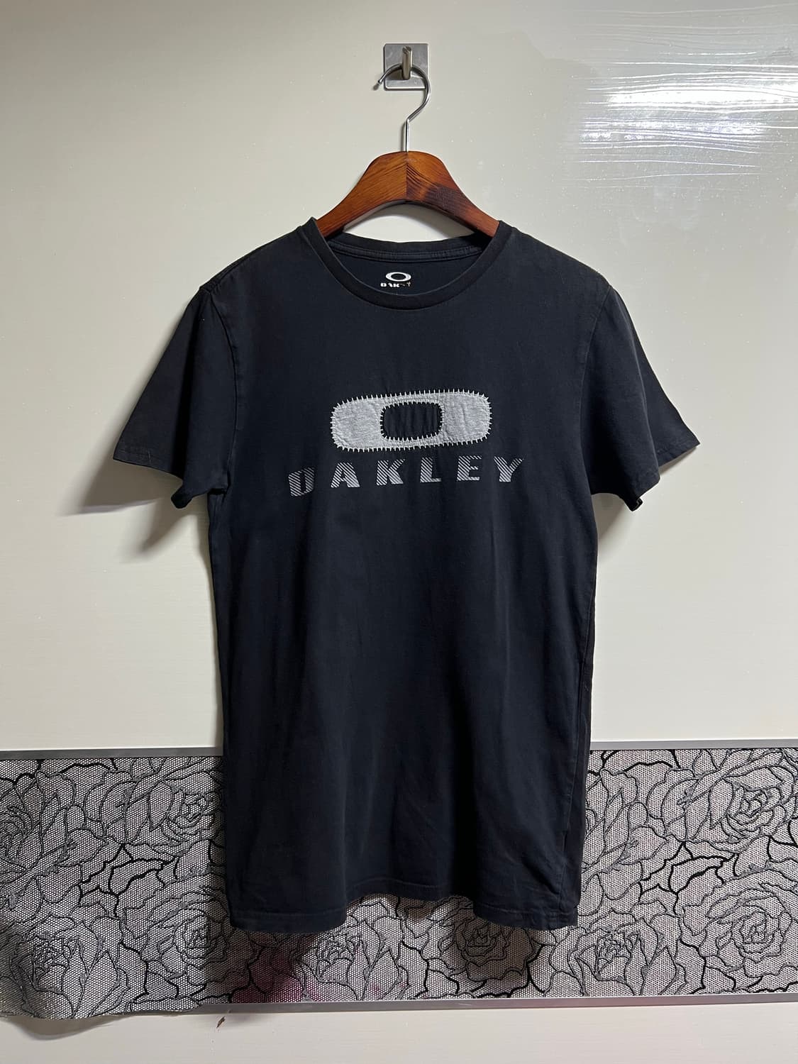 오클리 블랙 반팔 로고 티셔츠 상품이미지1