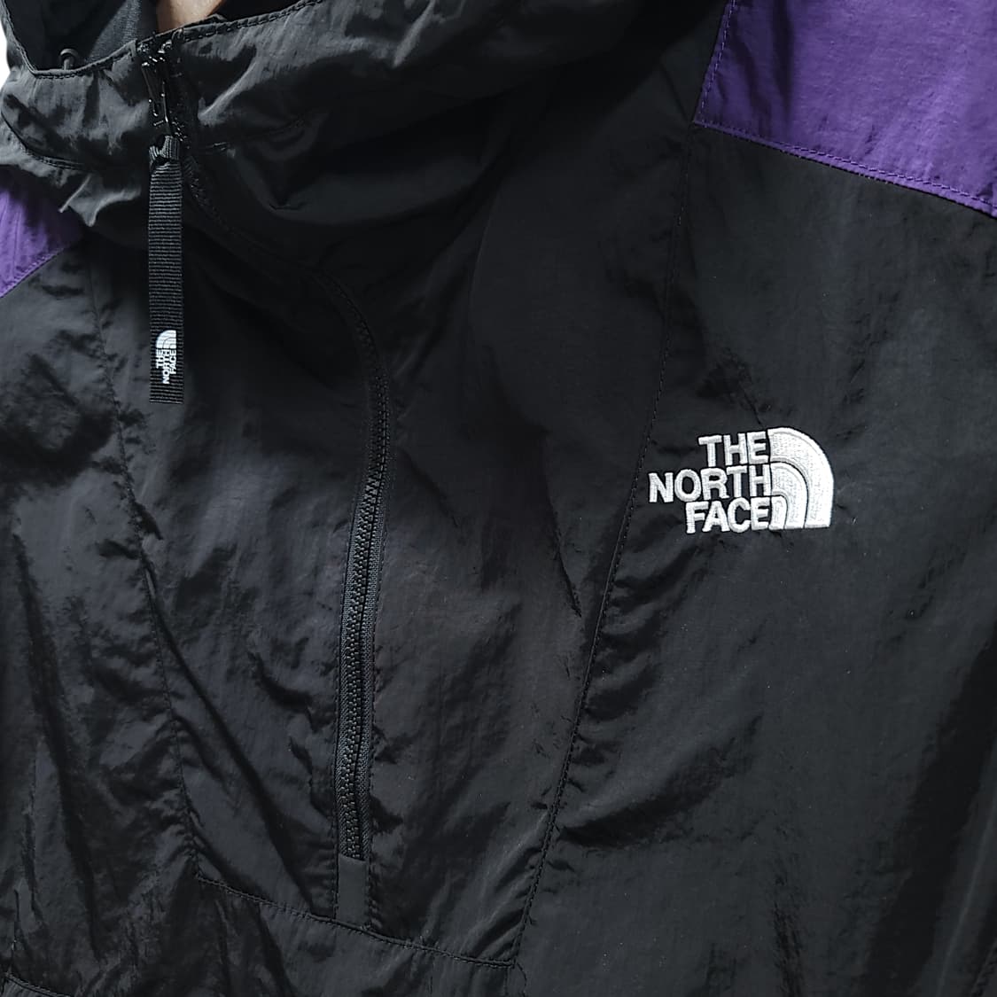 [XS] 노스페이스 블랙&퍼플 컬러블록 바람막이 아노락 상품이미지4