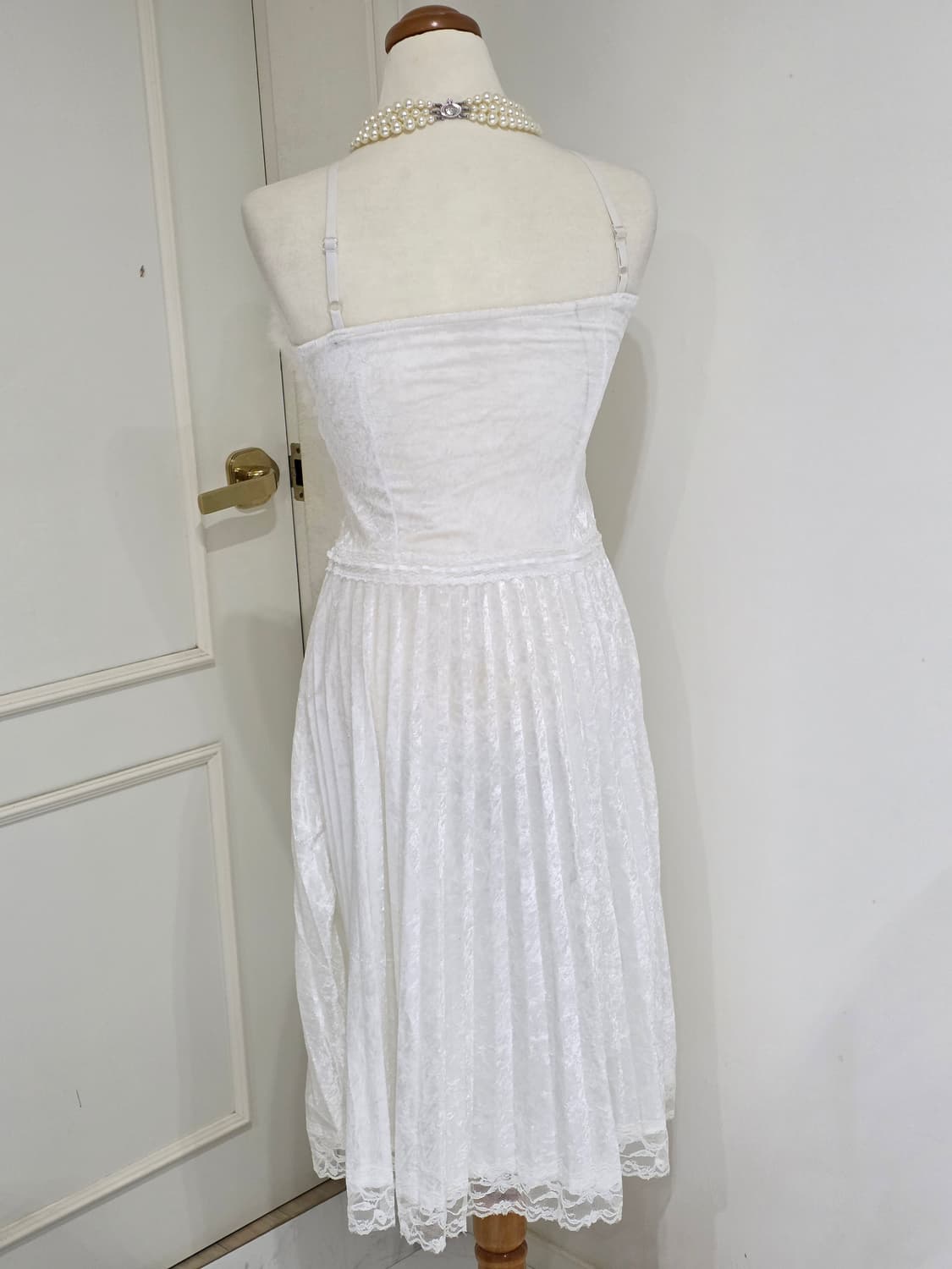 일본빈티지)화이트 페어리계 퍼 레이스 플리츠 롱슬리브리스 벨벳원피스 상품이미지4