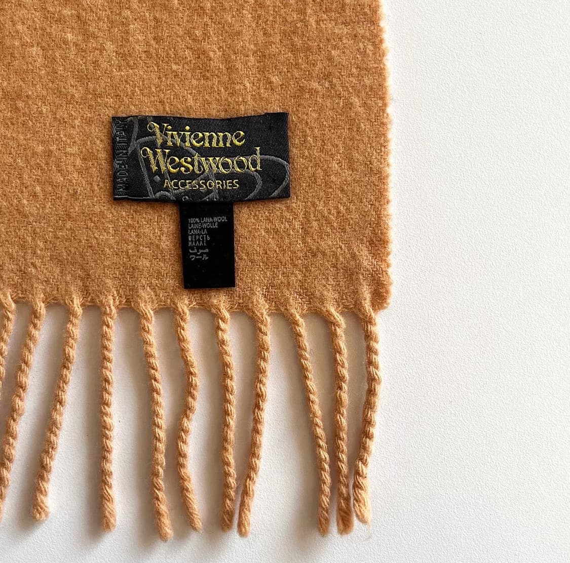 비비안웨스트우드 베이지 울 머플러 상품이미지5