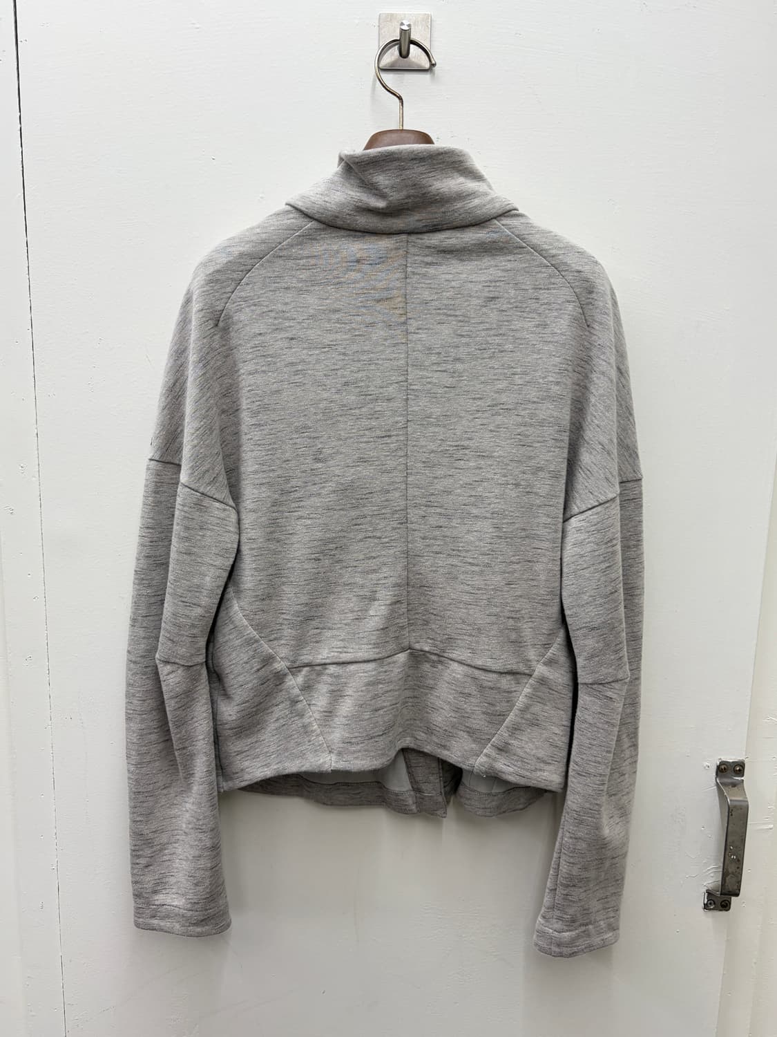 아디다스 비대칭 집업 상품이미지7