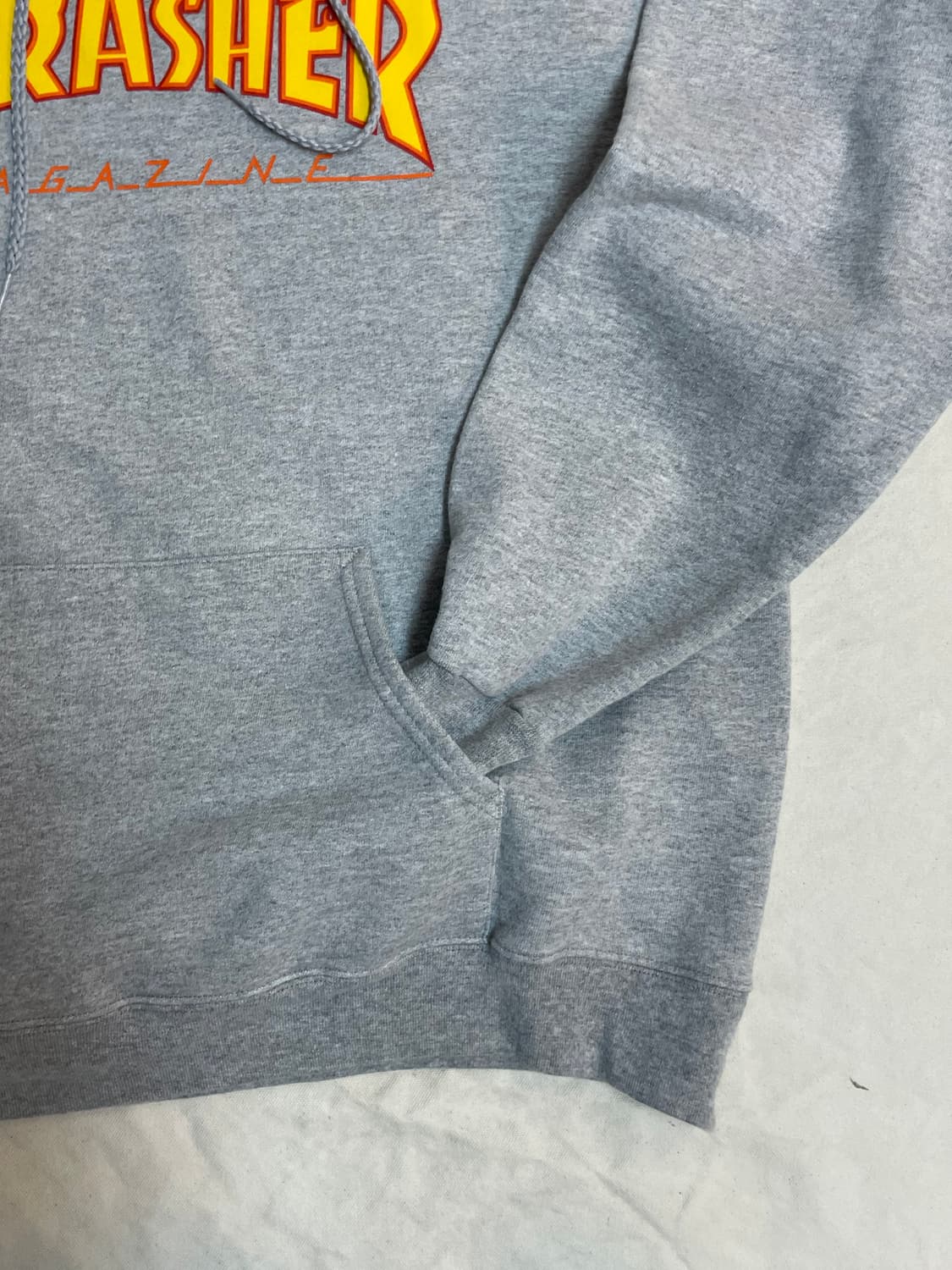 트래셔 후드티 상품이미지3