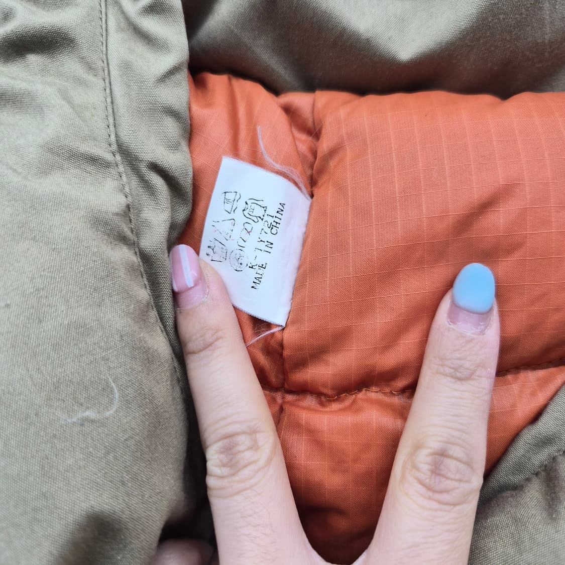 노스페이스 카키 오렌지 배색 패딩 점퍼 남성 S 상품이미지6