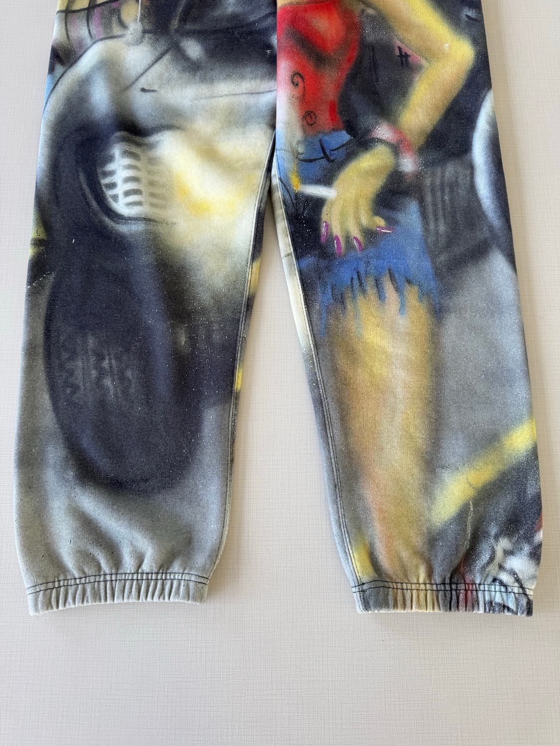 Fw21 슈프림 스웨트팬츠 상품이미지5