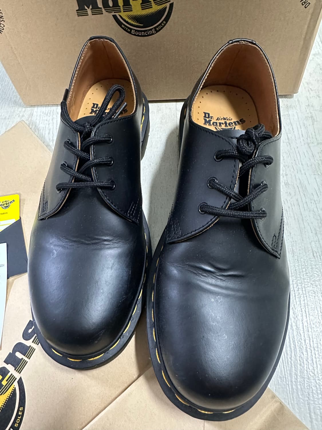 닥터마틴 1461 블랙 스무스 uk8 (270) 상품이미지2