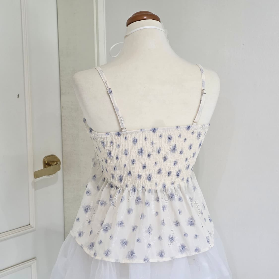 빈티지) 블루 플로랄 모리걸st 쉬폰 셔링 끈나시 슬리브리스 상품이미지4