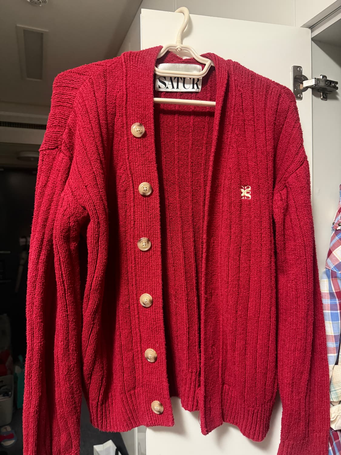 새터 파로 오버사이즈 부클 가디건 레드 상품이미지5
