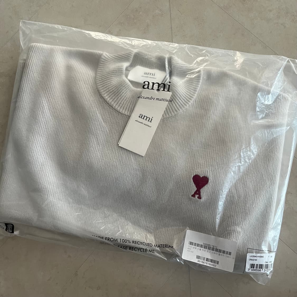 새상품(XS)아미 AMI 자수로고 니트 스웨터 상품이미지2