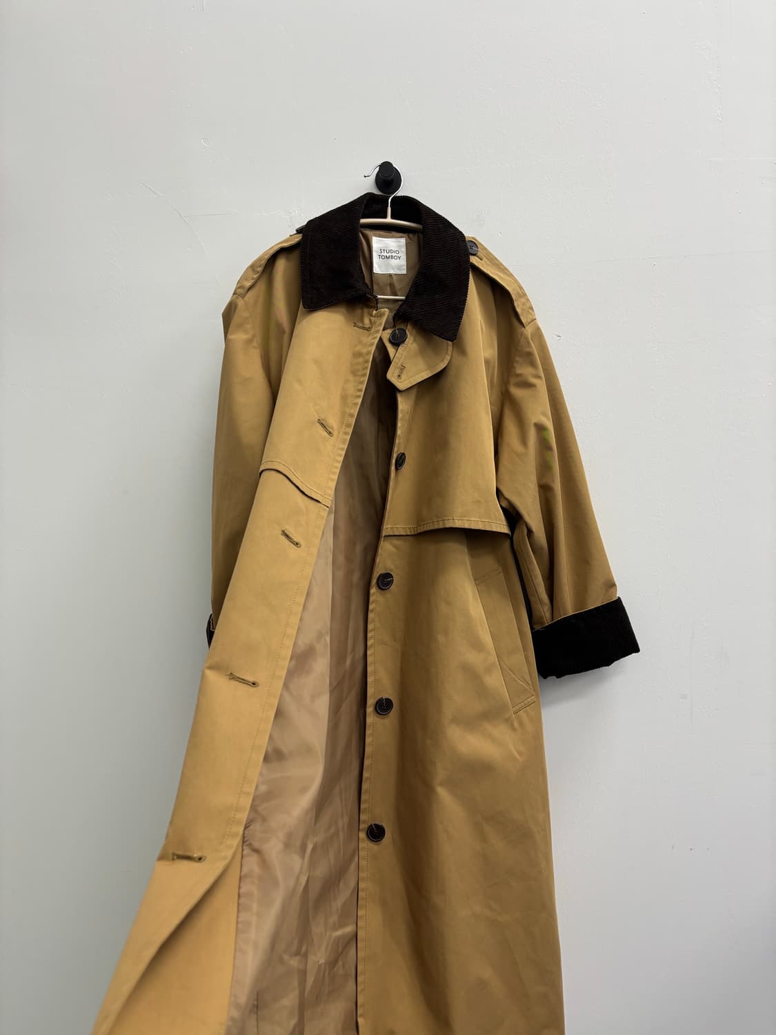 스튜디오 톰보이 코듀로이 배색 트렌치코트 상품이미지2