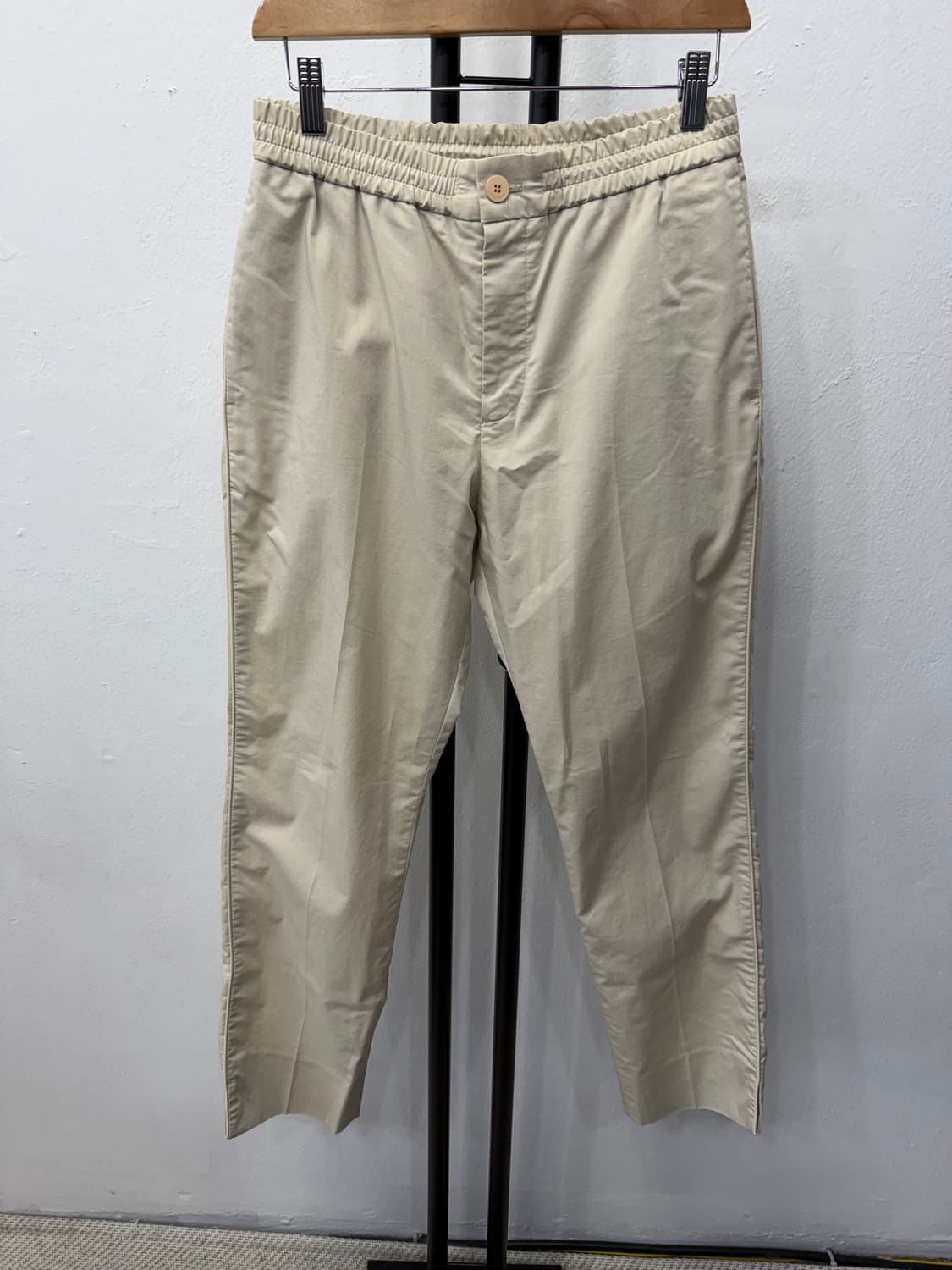 정품) 솔리드옴므 23ss 띠라인 밴딩 면바지 46 상품이미지1