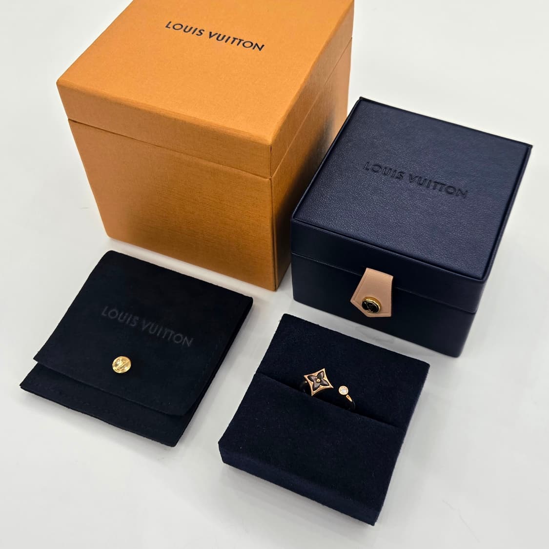 루이비통 18K 다이아몬드  컬러 블라썸 미니 스타 반지 링 54호 상품이미지2