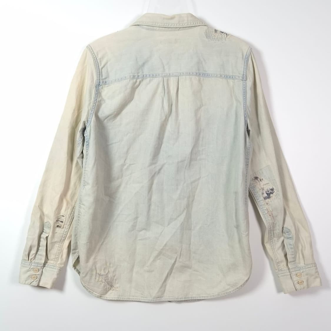 리바이스 보이프렌드 핏 연청 데님 셔츠 M 상품이미지4