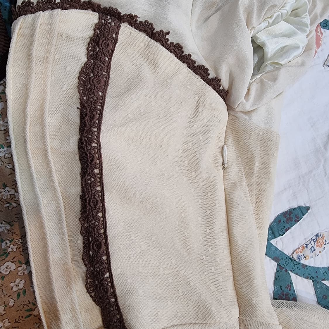 Liz Lisa(리즈리사) 초코 레이스카라 플레어 원피스 상품이미지6