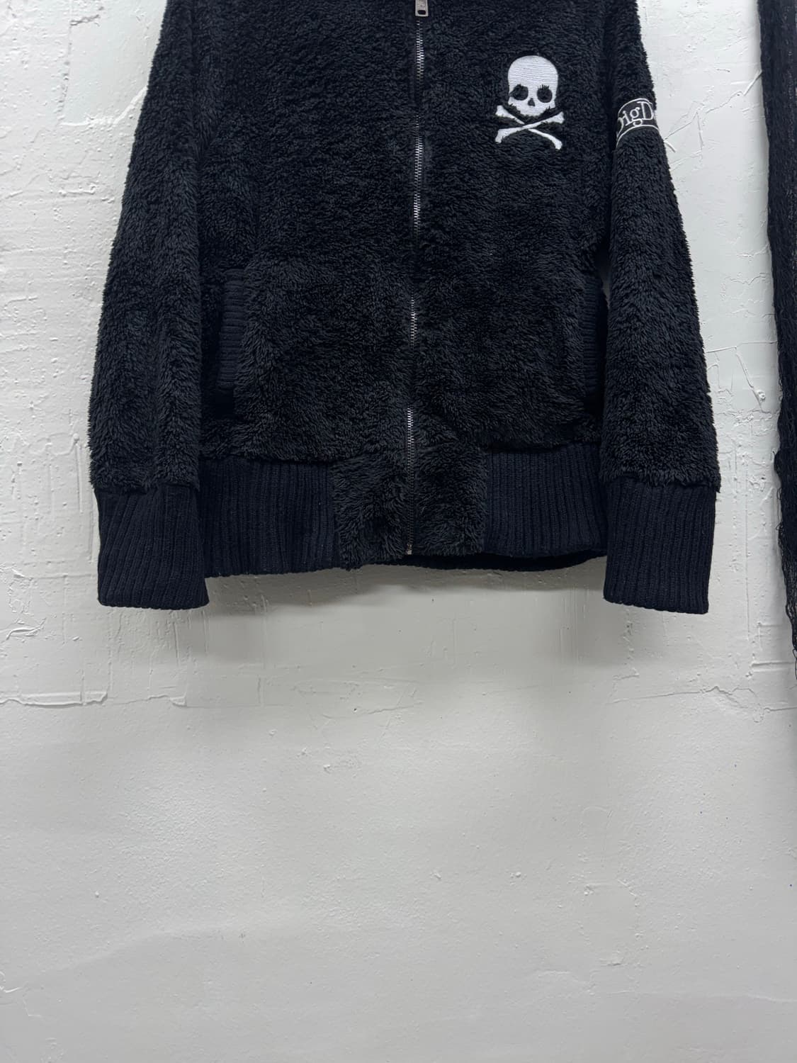 Dig deep 00s back cross fur fleece  상품이미지5