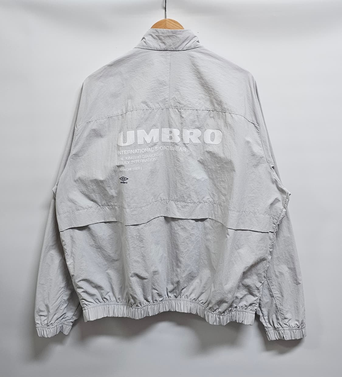엄브로 바람막이 자켓 100 상품이미지2