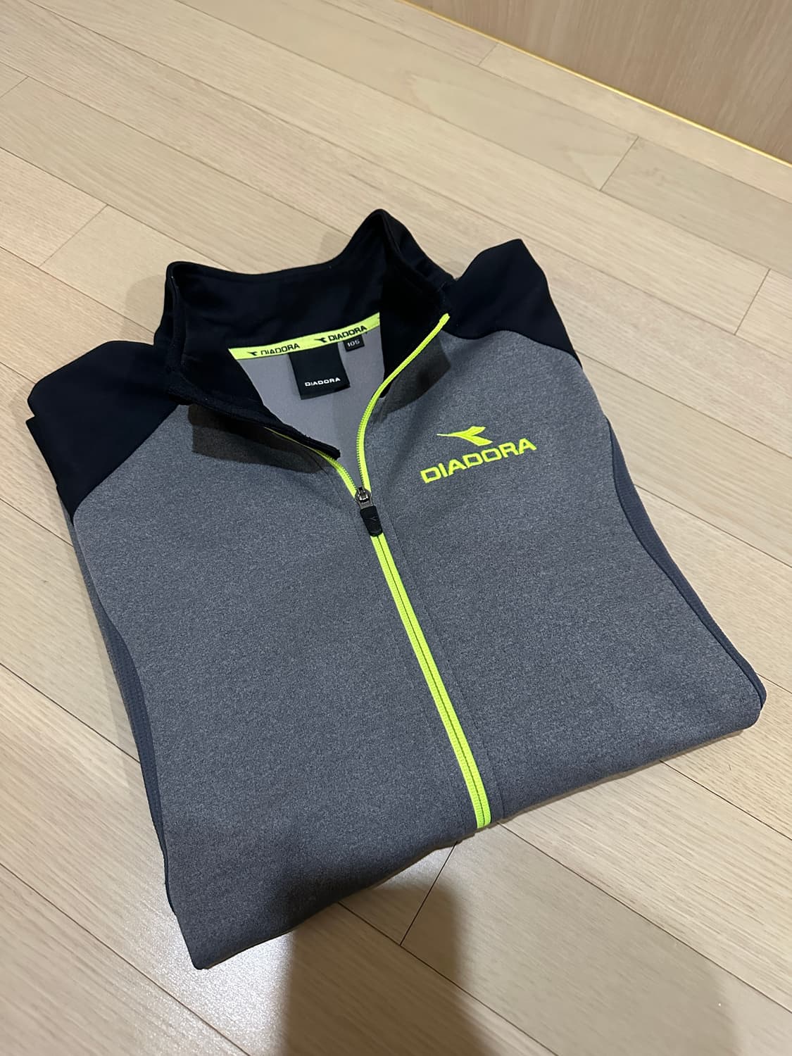 디아도라 트랙탑 저지 105(XL) 상품이미지1