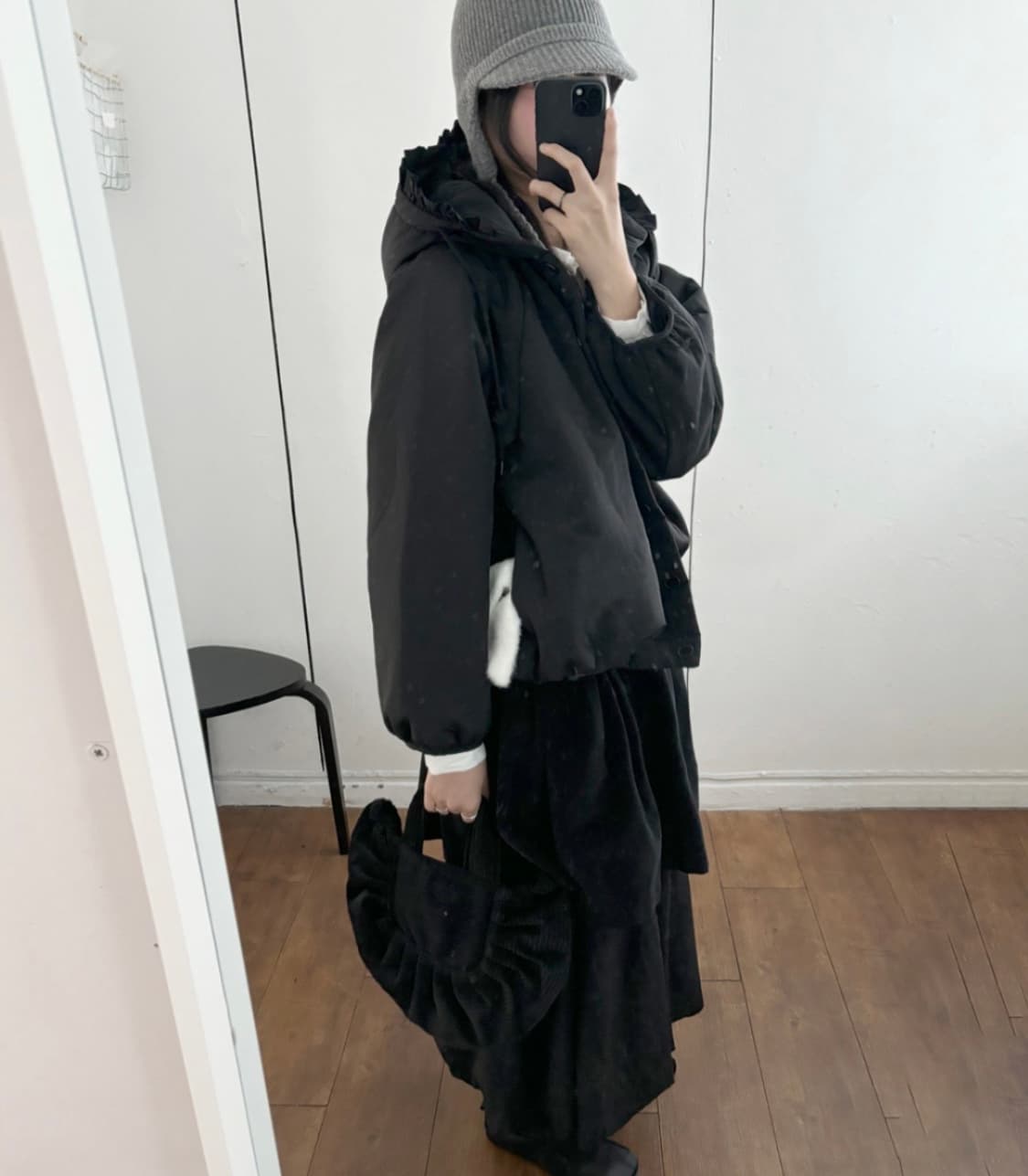 오버핏 프릴 후드 패딩 상품이미지1