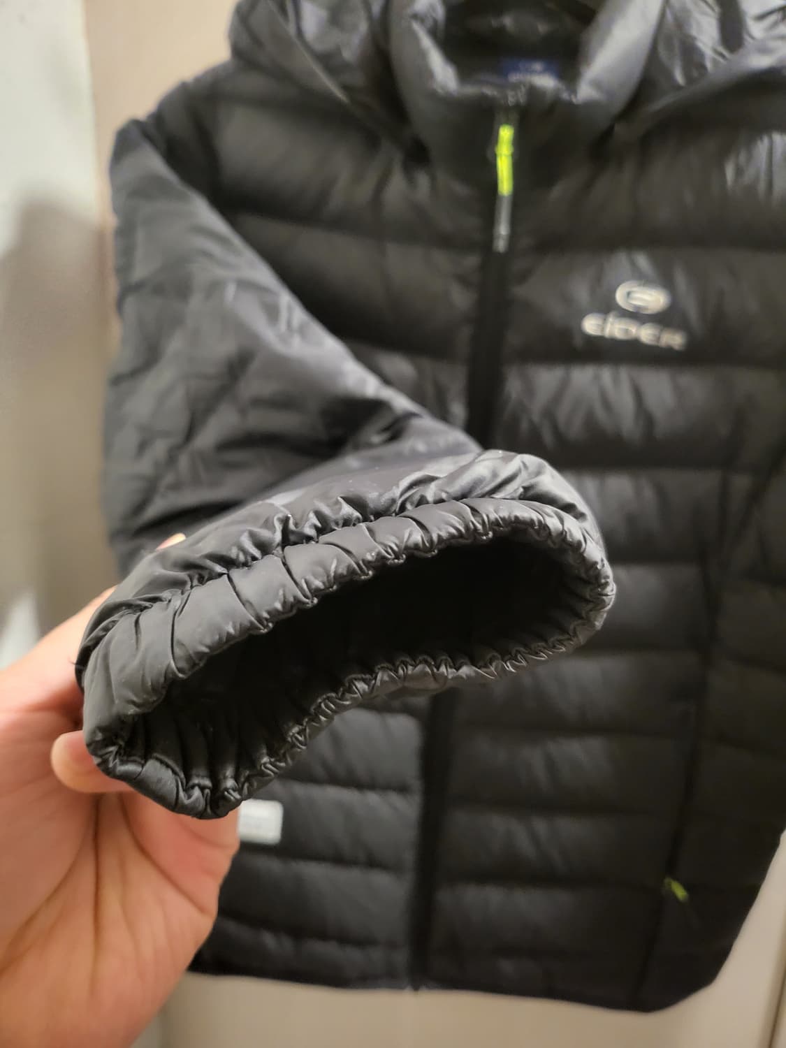 아이더 후드 경량패딩  블랙  키155 상품이미지3