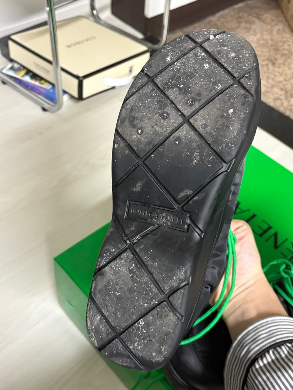 보테가베네타 퍼들 봄버 상품이미지3