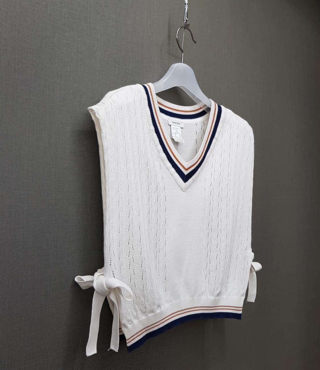 한섬 시스템 2022 트리밍 브이넥 니트 베스트 F사이즈 상품이미지3