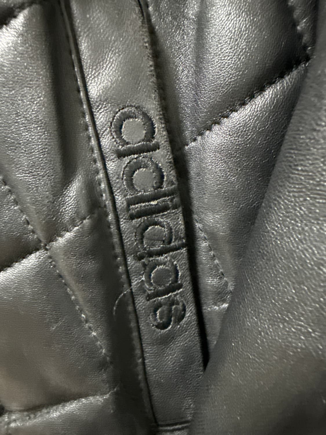 빈티지 아디다스 삼선 양가죽 크롭누빔자켓 상품이미지6