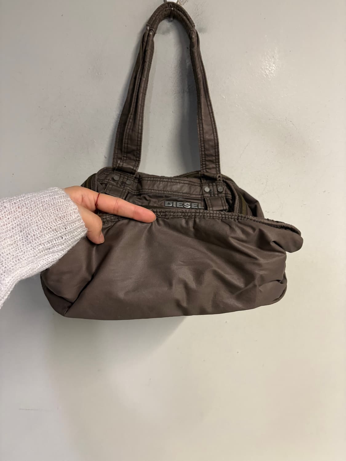 DIESEL multi pocket shoulder bag brown 상품이미지4