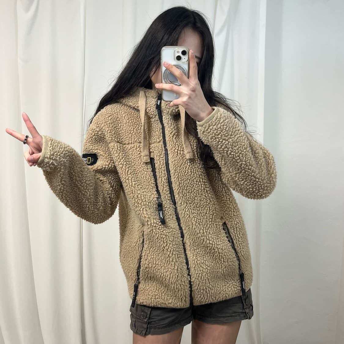 National Geographic Beige Fleece Jacket  상품이미지2