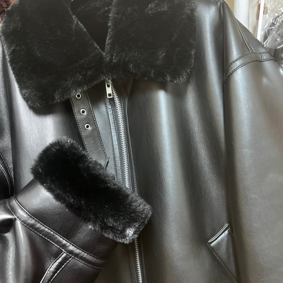 [L] 깡스타일리스트 X 론트 121 무스탕 블랙 상품이미지5