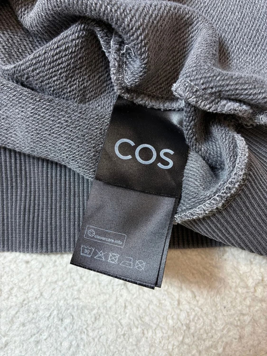 코스 COS 헤비코튼 워시드 오버 맨투맨 PN7052 상품이미지6