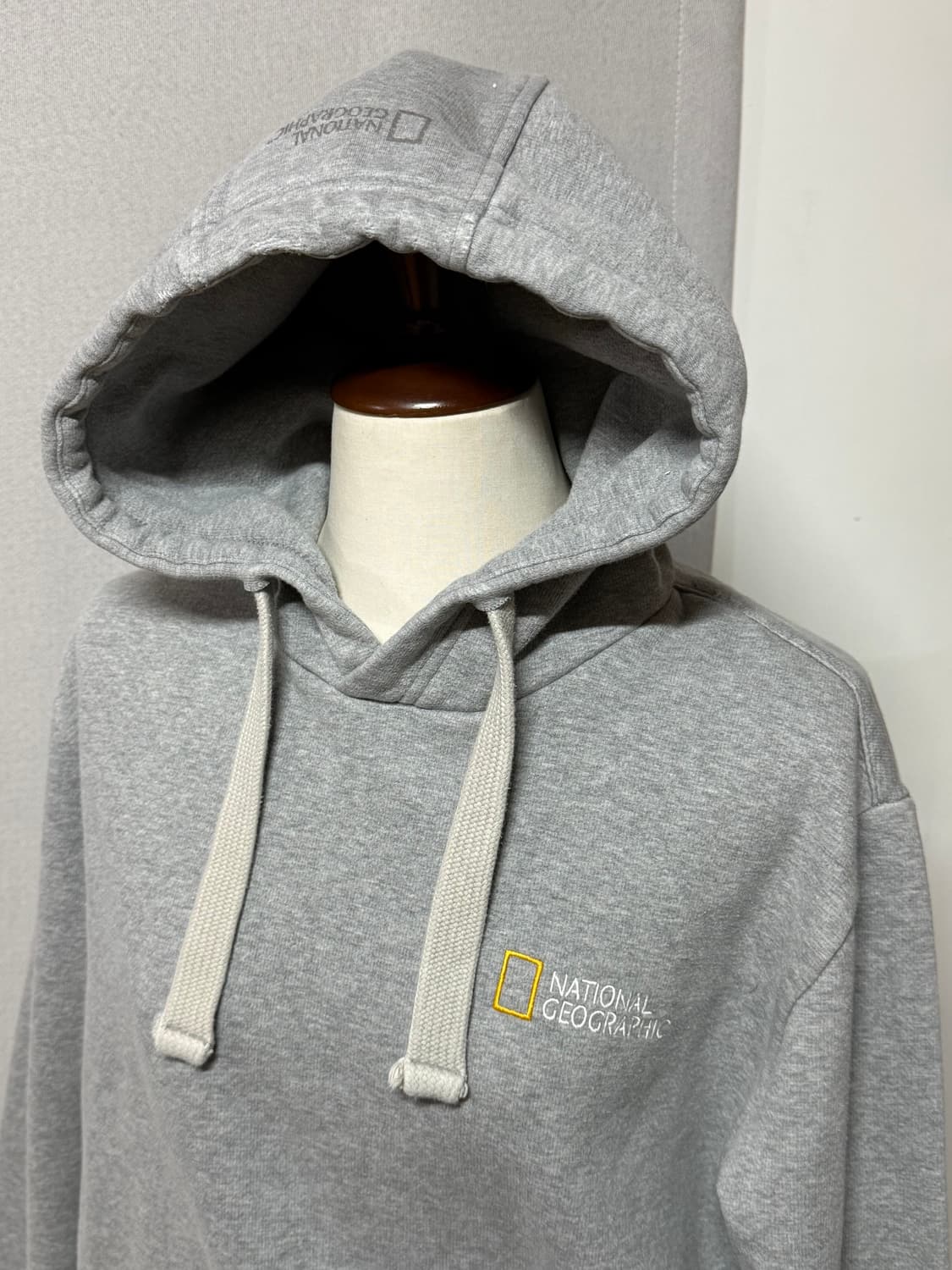 내셔널지오그래픽 그레이 미니로고 후드티 오버핏 캐주얼 상품이미지4