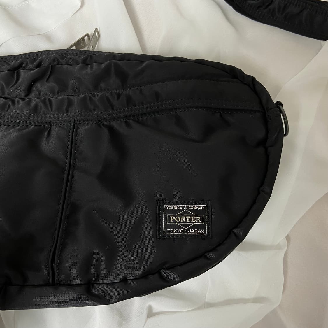 신형)PORTER 포터 탱커 하프문 반달 숄더백 상품이미지2
