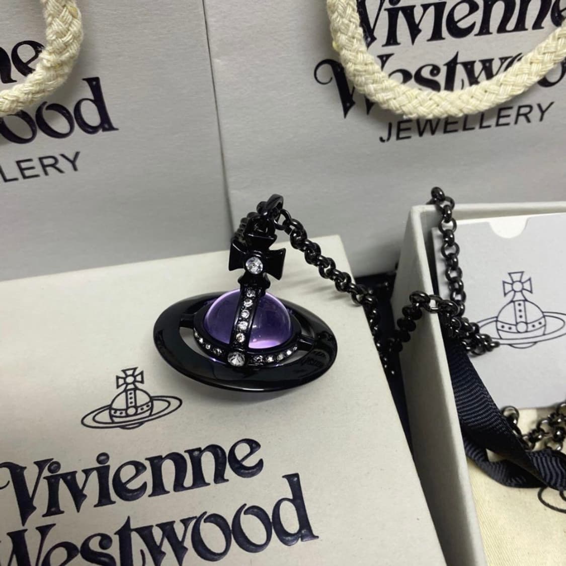 비비안웨스트우드 아카이브 블랙 퍼플 시그니처 orb 팬던트 목걸이 상품이미지2
