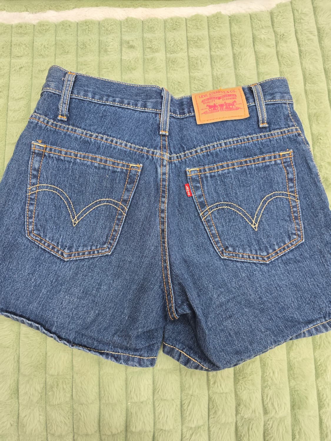 리바이스 여성숏팬츠 상품이미지2